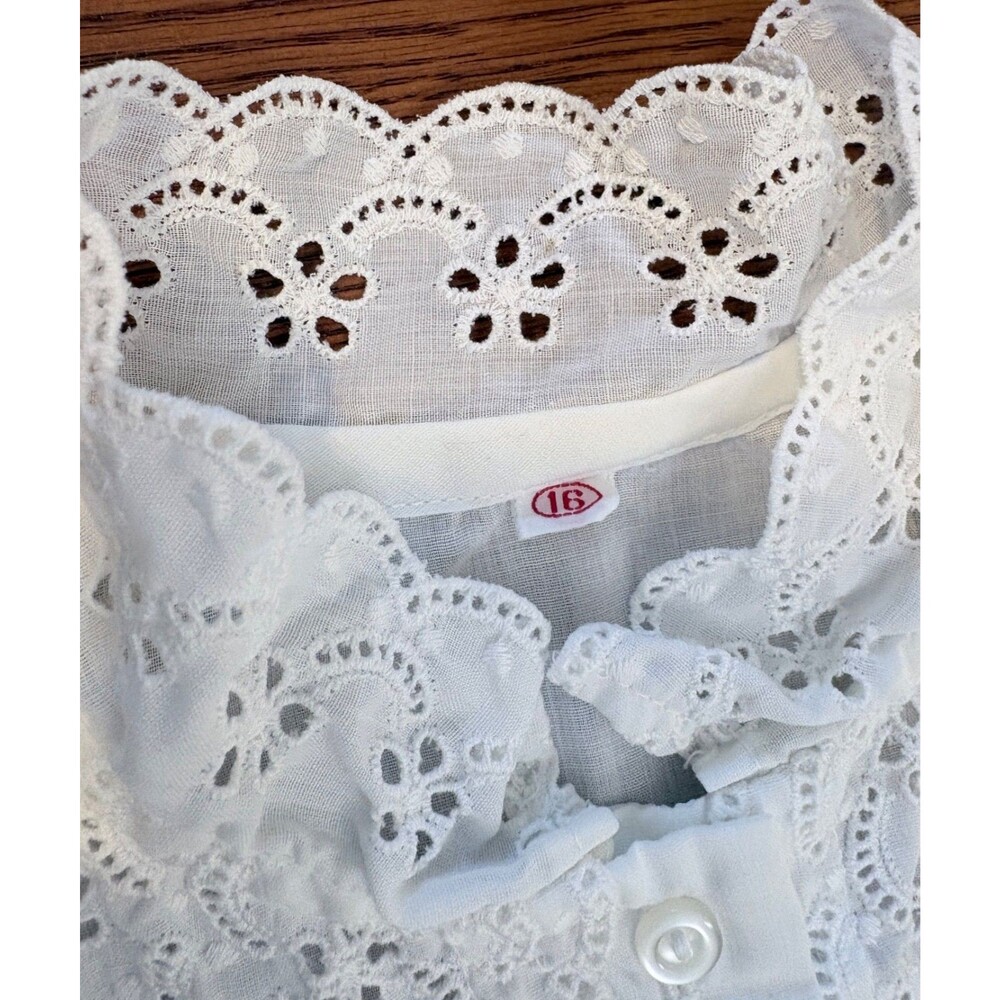 Vintage High Neck White Eyelet Blouse - Size 16 - Long-Line Tall Friendly 29" L - Picture 6 of 7